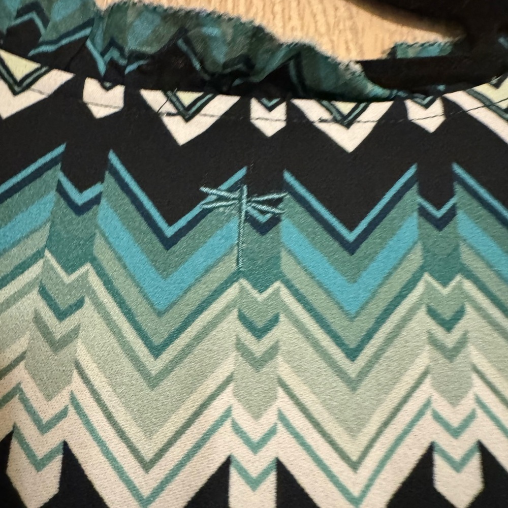 TYLER BOE Alicia Crepe Chevron Blouse In Multi - Picture 8 of 10